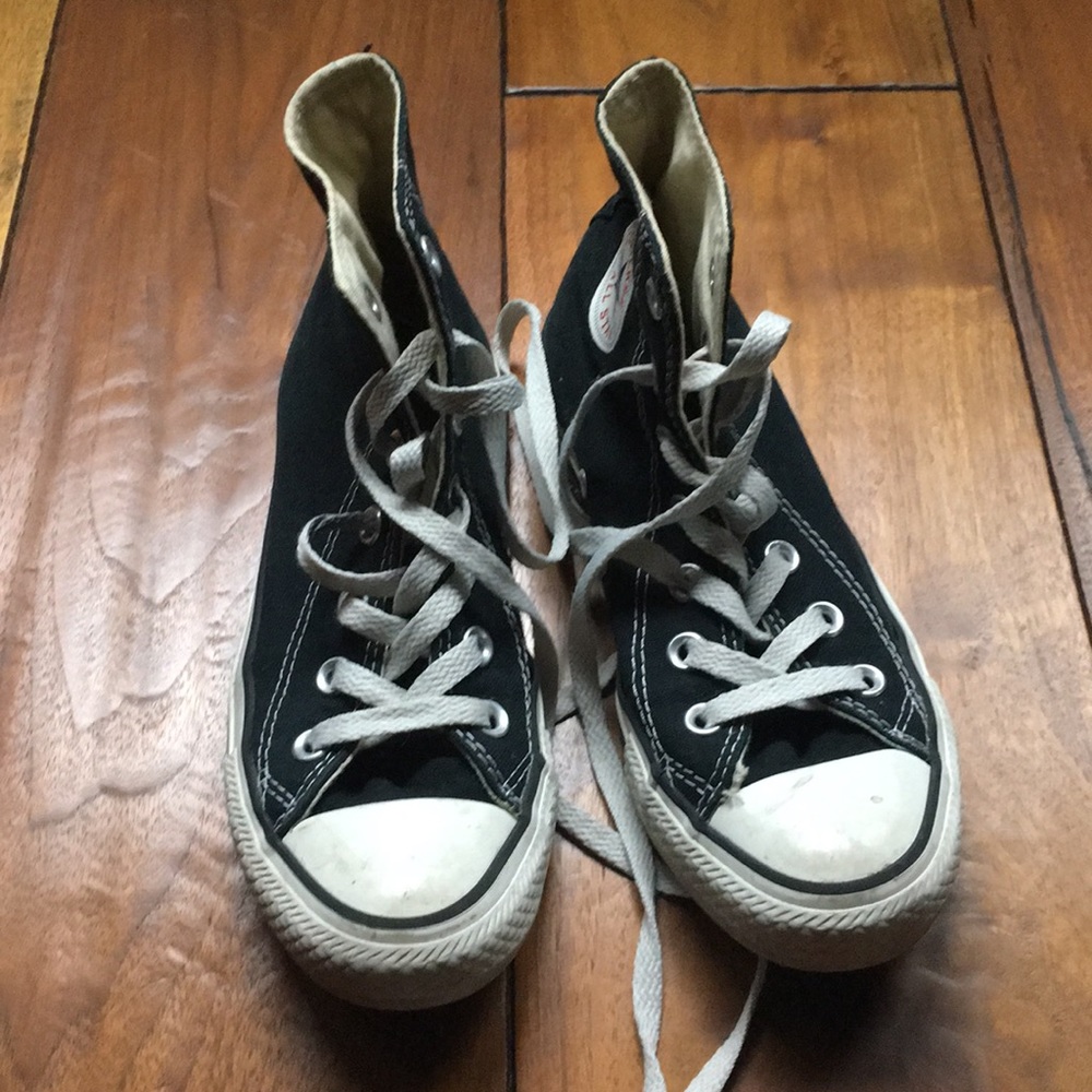 Black converse high tops